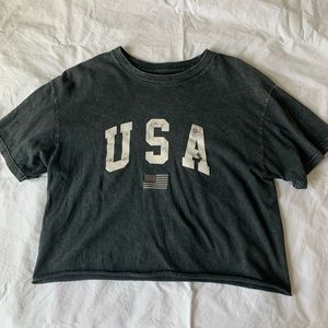 Brandy Melville Grey USA t-shirt !